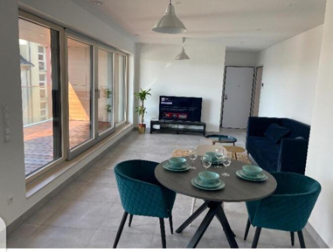Appartement Charming One Bedroom With Terrace&parking In Center *